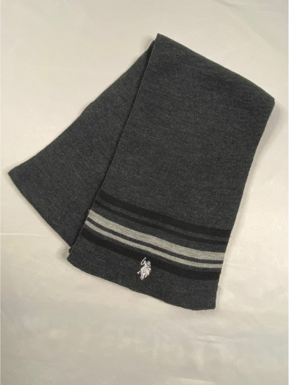 U.S. Polo Assn. Men's One Size Gray Knit Scarf 100% Acrylic